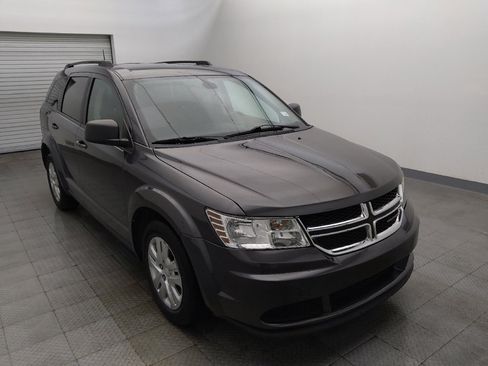 Used 2020 Dodge Journey SE w/ SE Popular Equipment Group FWD image 13