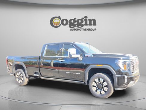 New 2026 GMC Sierra 3500 Denali w/ Denali Reserve Package AWD/4WD image 6