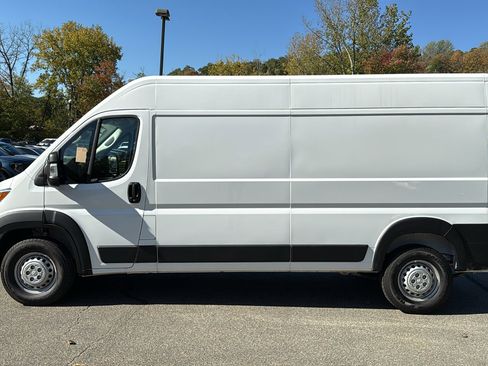 Used 2025 RAM ProMaster 2500 image 7