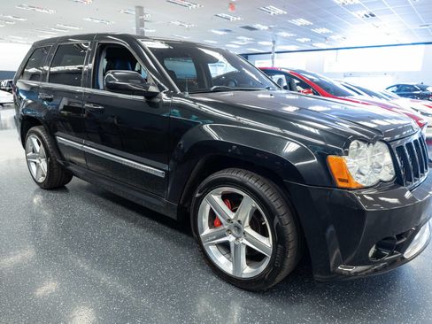 Used 2008 Jeep Grand Cherokee SRT8 w/ SRT Option Group I AWD/4WD image 4