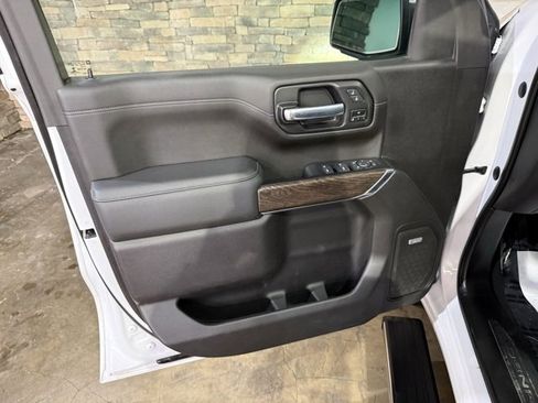 Used 2021 GMC Sierra 1500 Denali w/ Denali Premium Package image 11