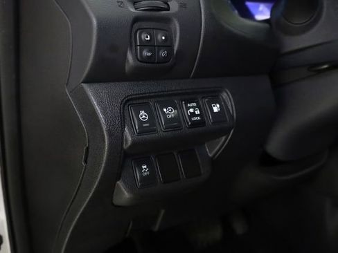 Used 2016 Nissan Leaf SV image 13