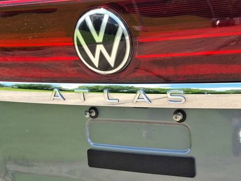 Used 2025 Volkswagen Atlas SE AWD/4WD image 31