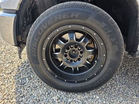 Used 2017 Ford F150 XLT w/ Equipment Group 301A Mid AWD/4WD image 12
