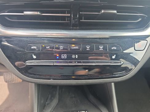 Certified 2024 Buick Envista Avenir FWD image 23