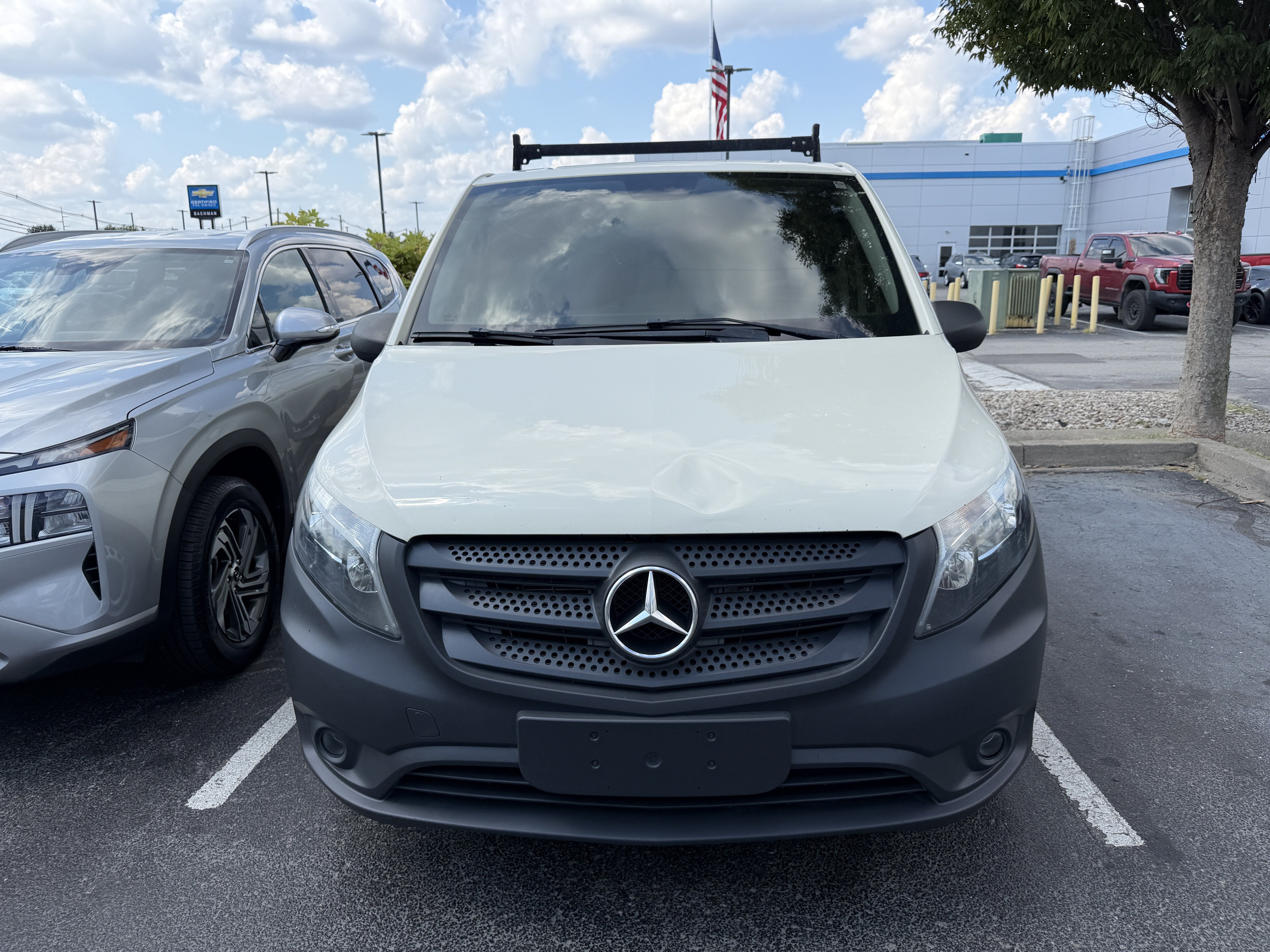 Used 2020 Mercedes-Benz Metris image 3
