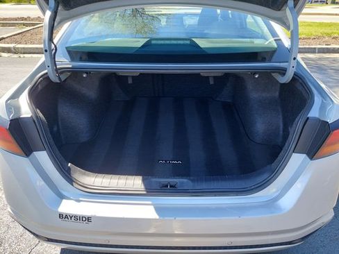 Used 2024 Nissan Altima 2.5 SV image 9