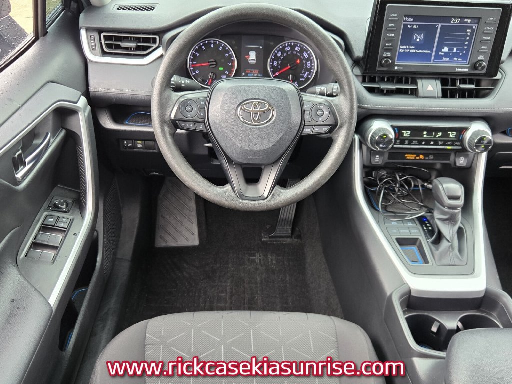 Used 2021 Toyota RAV4 XLE FWD image 13