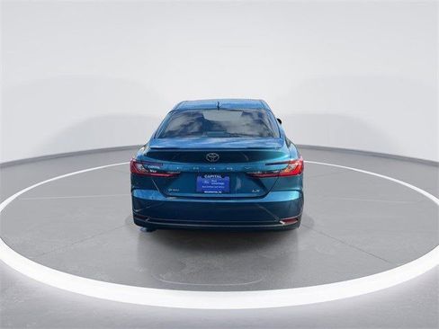 Used 2025 Toyota Camry LE w/ Convenience Package FWD image 6