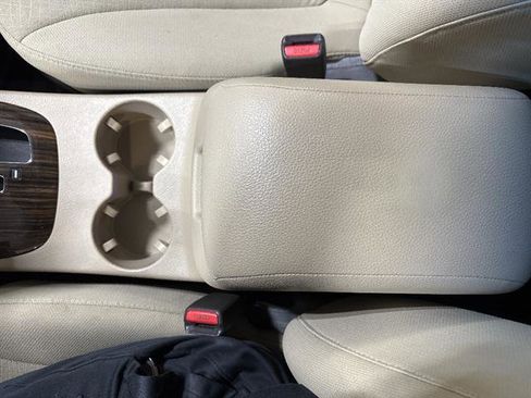 Used 2012 Hyundai Santa Fe GLS AWD/4WD image 11