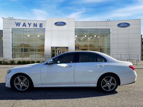 Used 2017 Mercedes-Benz E 300 4MATIC image 8