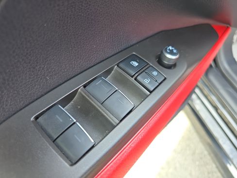 Used 2023 Toyota Camry XSE image 16