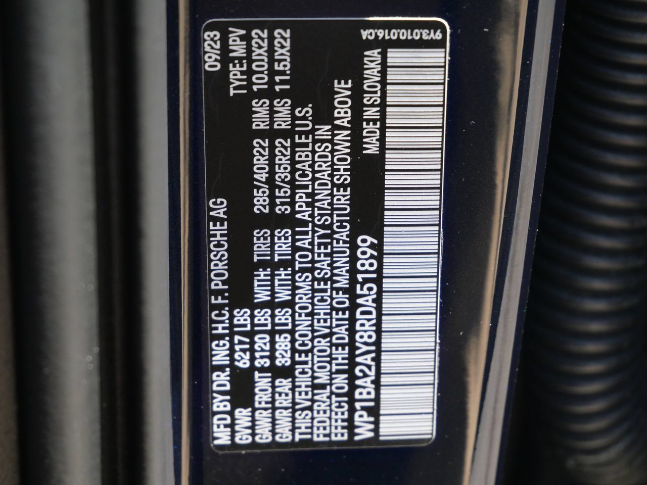 Used 2024 Porsche Cayenne Coupe AWD/4WD image 25