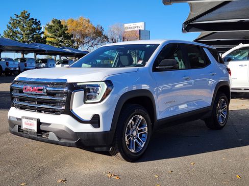 Used 2025 GMC Terrain Elevation image 4