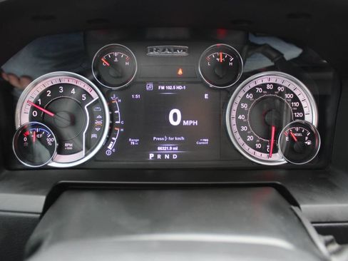 Used 2018 RAM 2500 Laramie w/ Sport Appearance Group image 29