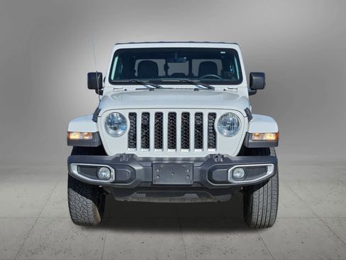 Used 2023 Jeep Gladiator Overland image 9