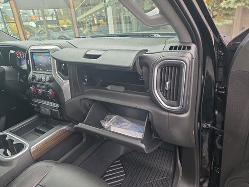 Used 2020 Chevrolet Silverado 1500 RST image 35