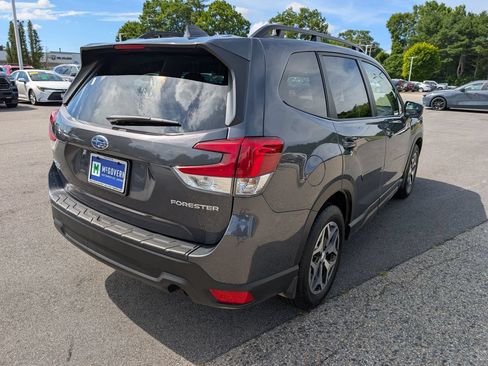 Used 2023 Subaru Forester Premium AWD/4WD image 6