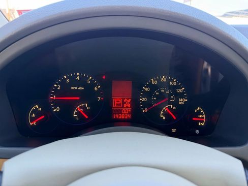 Used 2010 INFINITI QX56 4WD w/ Technology Pkg image 18