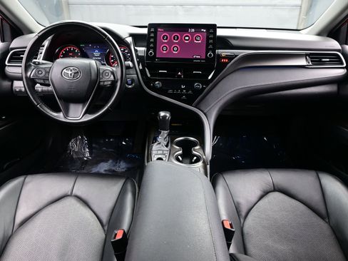 Used 2023 Toyota Camry XSE image 17
