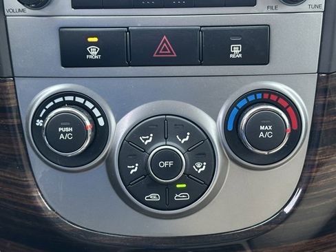 Used 2011 Hyundai Santa Fe GLS image 34