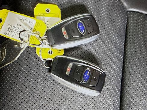 Used 2018 Subaru Impreza 2.0i Limited image 32