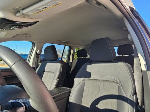 Used 2024 Jeep Grand Cherokee Laredo image 22