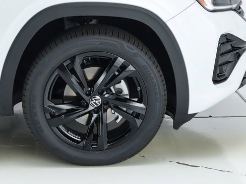 New 2026 Volkswagen Atlas Cross Sport SEL R-Line image 14