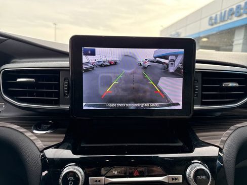 Used 2024 Ford Explorer Limited image 24