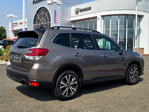 Used 2024 Subaru Forester Limited AWD/4WD image 4