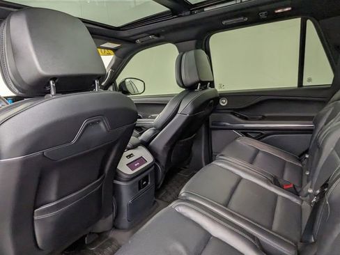 Used 2025 Lincoln Navigator Reserve w/ Jet Appearance Package AWD/4WD image 38