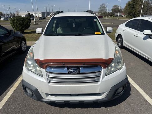 Used 2013 Subaru Outback 2.5i Premium w/ Popular Pkg 1B image 2