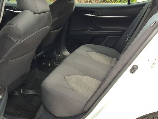 Used 2022 Toyota Camry LE FWD image 17