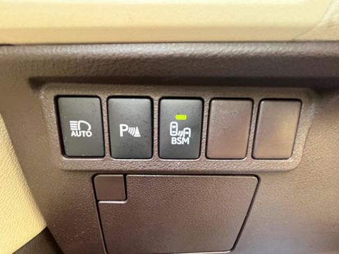 Used 2016 Lexus ES 350 image 12