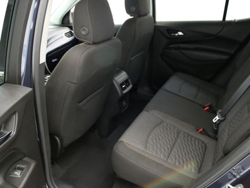 Used 2019 Chevrolet Equinox LT FWD image 29