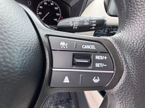 Certified 2026 Honda HR-V LX image 25