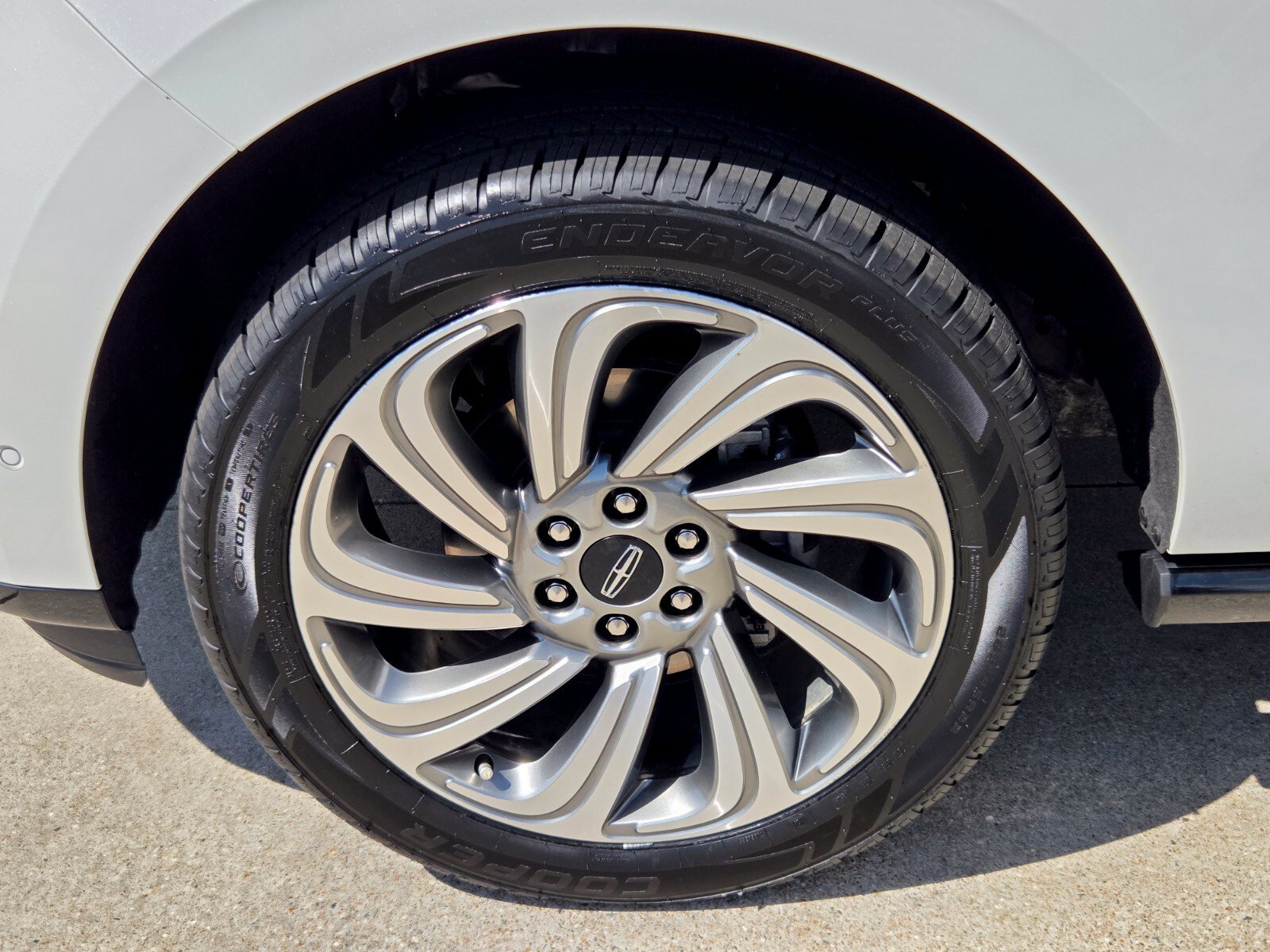 Used 2023 Lincoln Navigator Reserve AWD/4WD image 22