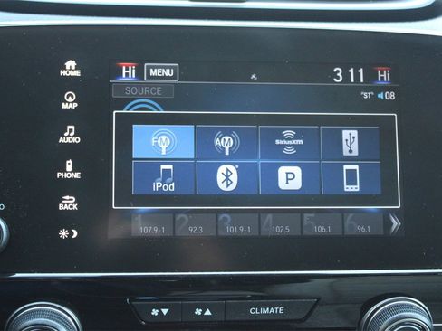 Used 2019 Honda CR-V Touring image 15