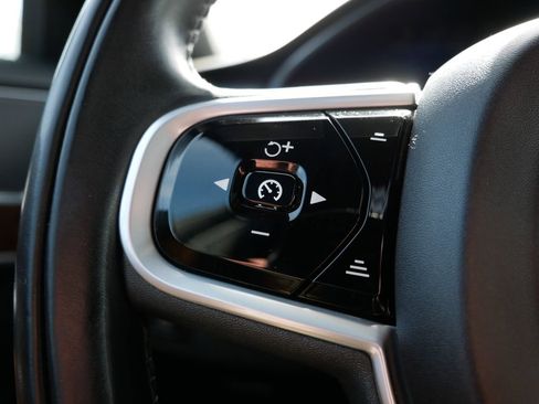 Used 2019 Volvo XC90 T6 Momentum w/ Advanced Package AWD/4WD image 32