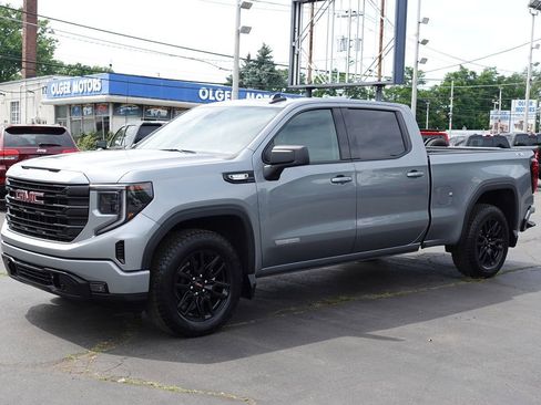 Used 2024 GMC Sierra 1500 Elevation w/ Preferred Package AWD/4WD image 1