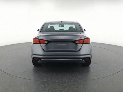 Used 2025 Nissan Altima 2.5 SR FWD image 7