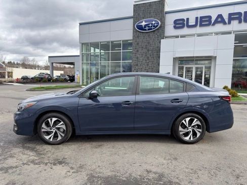 Used 2025 Subaru Legacy Premium image 9