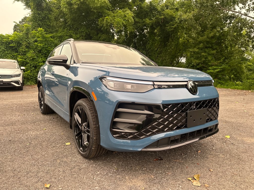 New 2026 Volkswagen Tiguan SE R-Line AWD/4WD image 5
