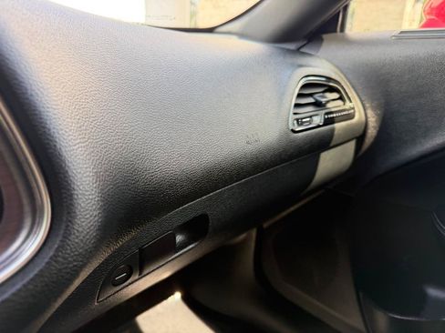 Used 2018 Dodge Challenger SXT RWD image 38