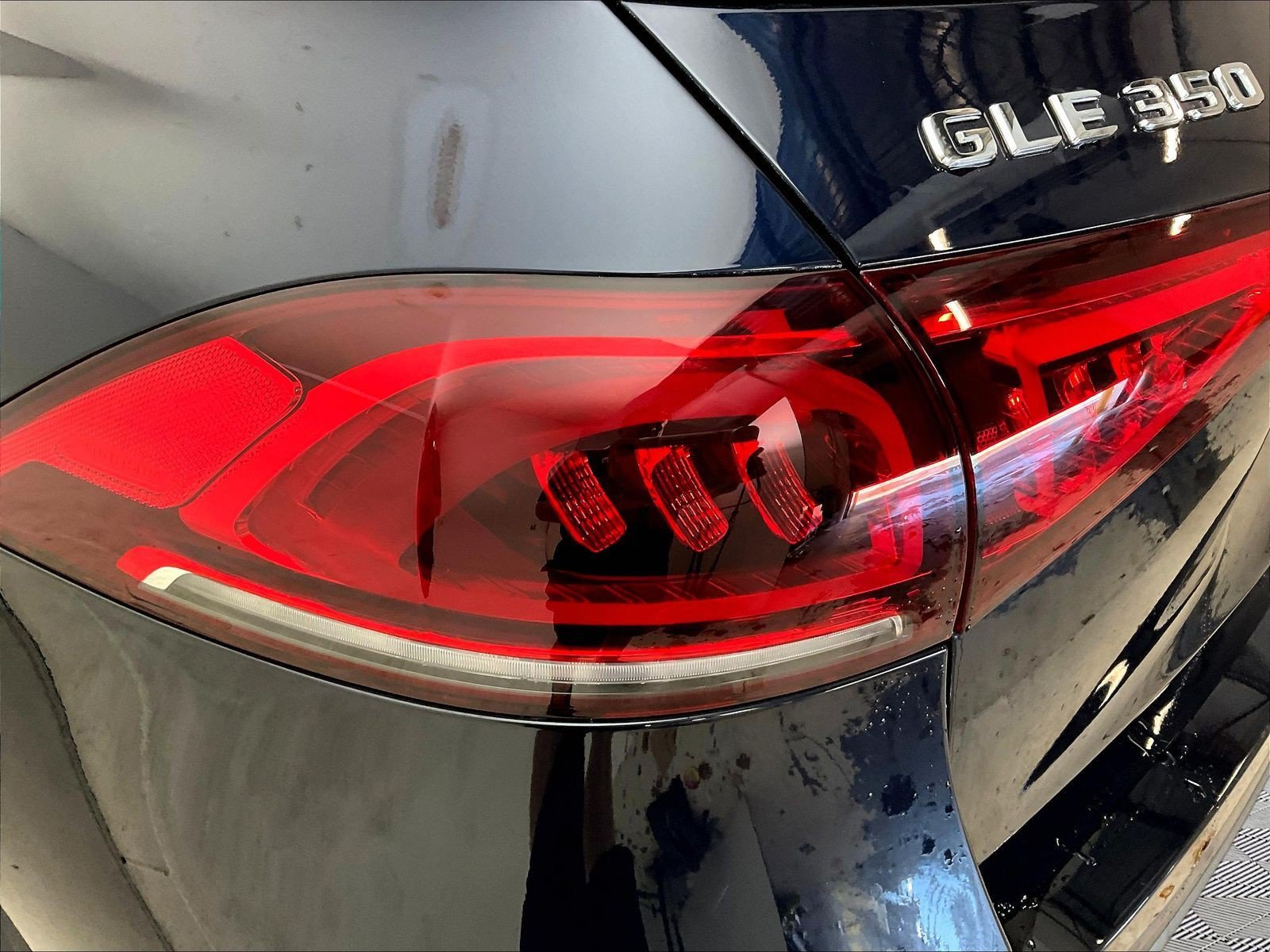 Certified 2021 Mercedes-Benz GLE 350 4MATIC image 23