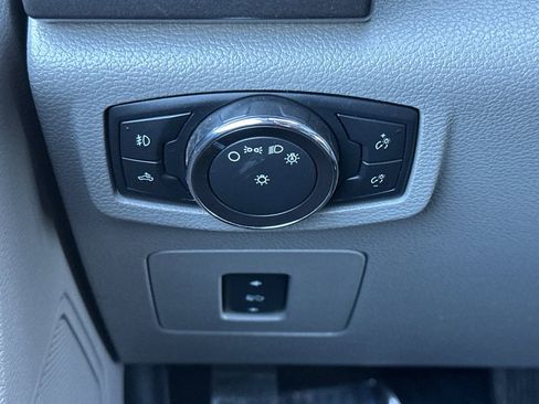 Used 2016 Ford F150 XLT w/ Equipment Group 302A Luxury image 27