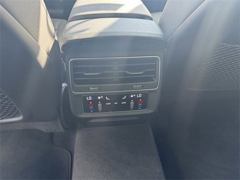 Certified 2024 Audi Q8 Premium Plus image 18