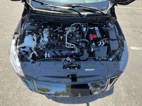 Used 2025 Nissan Altima 2.5 SV FWD image 27