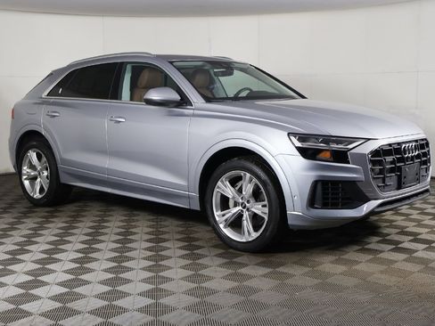 Used 2022 Audi Q8 Premium w/ Convenience Package image 47