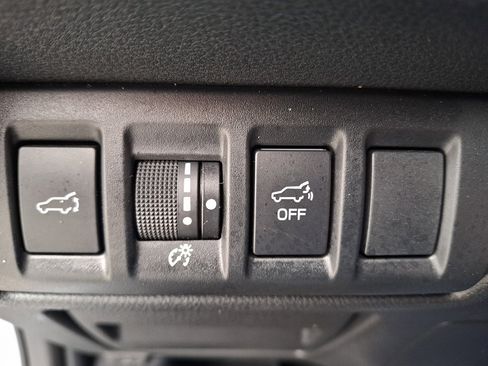 Used 2022 Subaru Outback Limited image 26